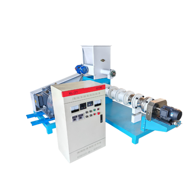 Bon prix Machine de fabrication de nourriture pour animaux de compagnie multifonctionnelle / extrudeuse de nourriture froide pour chiens pressée en ligne